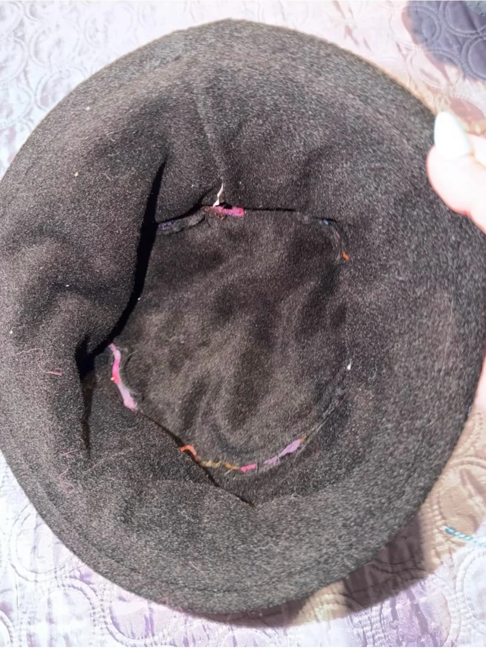 Black tweed Hat with Multicolor Felt Trim